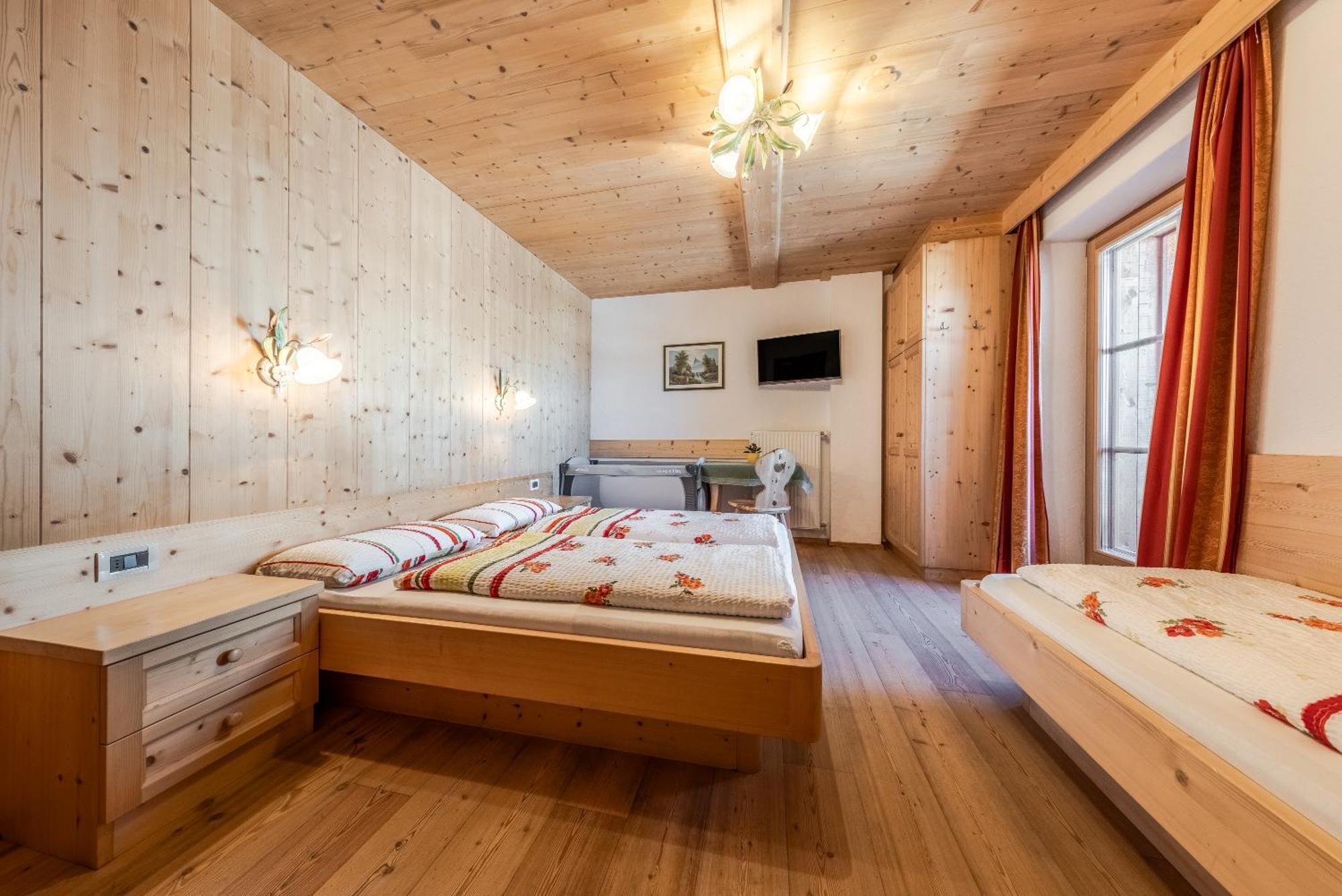 Tlisoera Speckstube Villa Frena Exterior photo